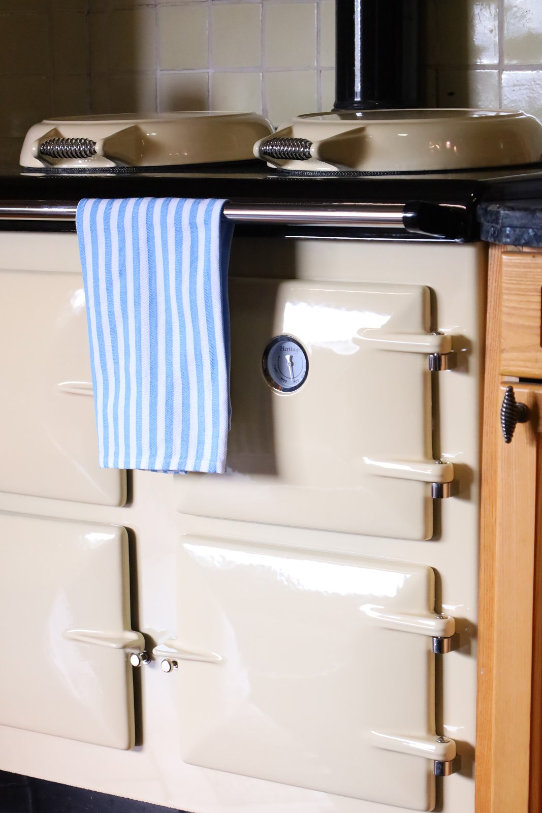Heritage range cooker
